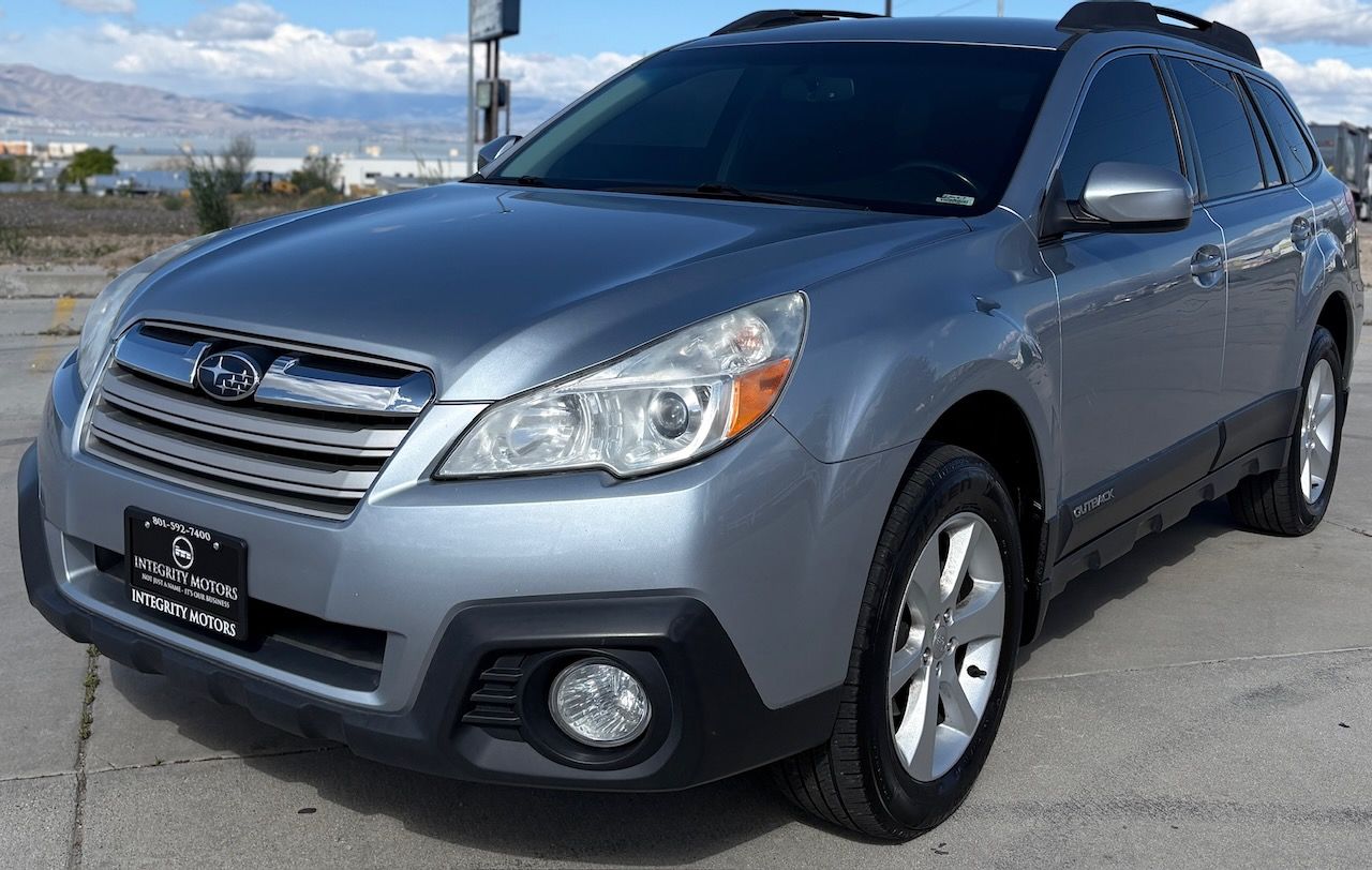 2013 Subaru Outback 2.5i Premium