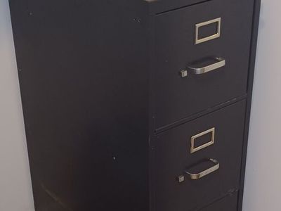 Sturdy 3-Drawer Metal Filing Cabinet with Lock