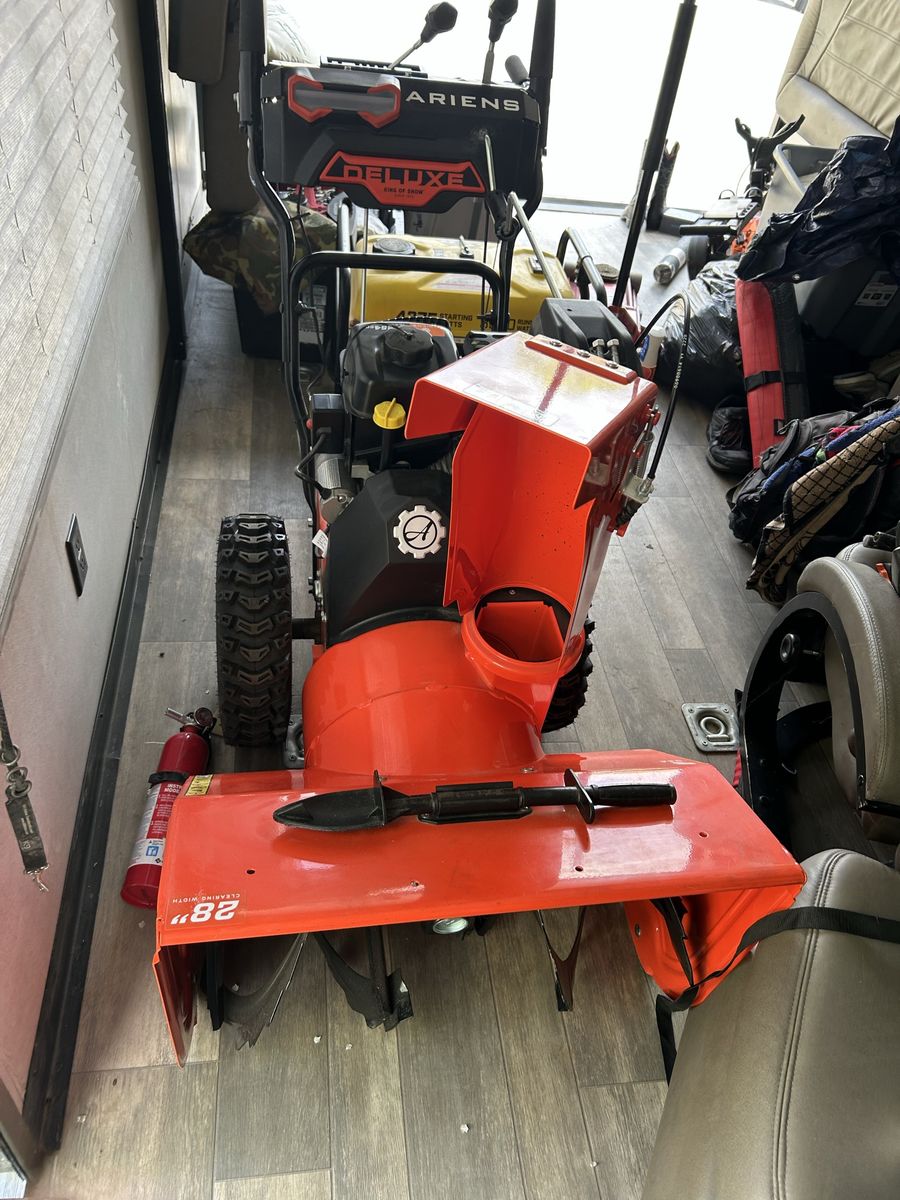Ariens 28 In Snow Blower