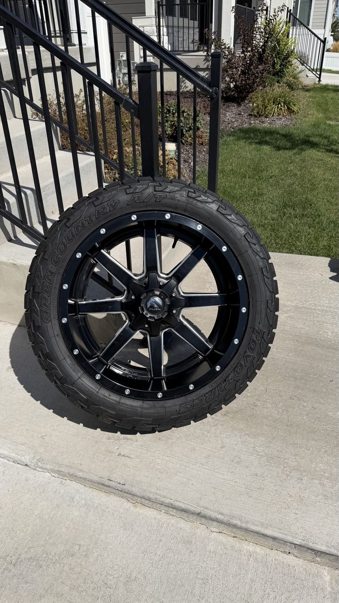 Dodge Ram 3500 Rims and Tires 33/12.50R22 Toyo AT3 Load E like new