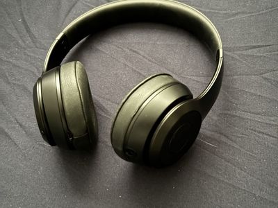 Beats wireless headphones