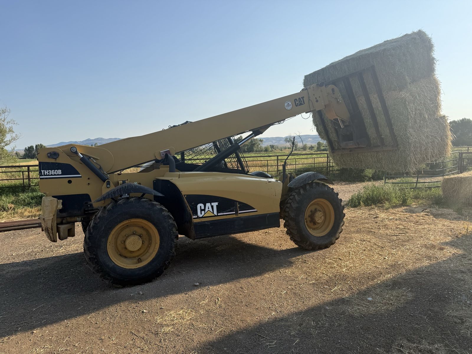 CAT Telehandler TH360B 4530HRS