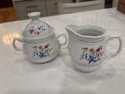 Vintage Sugar and Creamer Set