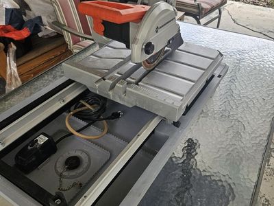 like new tile saw