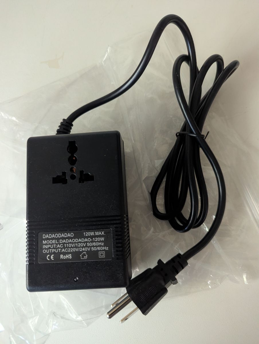 DADAODADAO 120W Step Up to 220 Voltage Converter