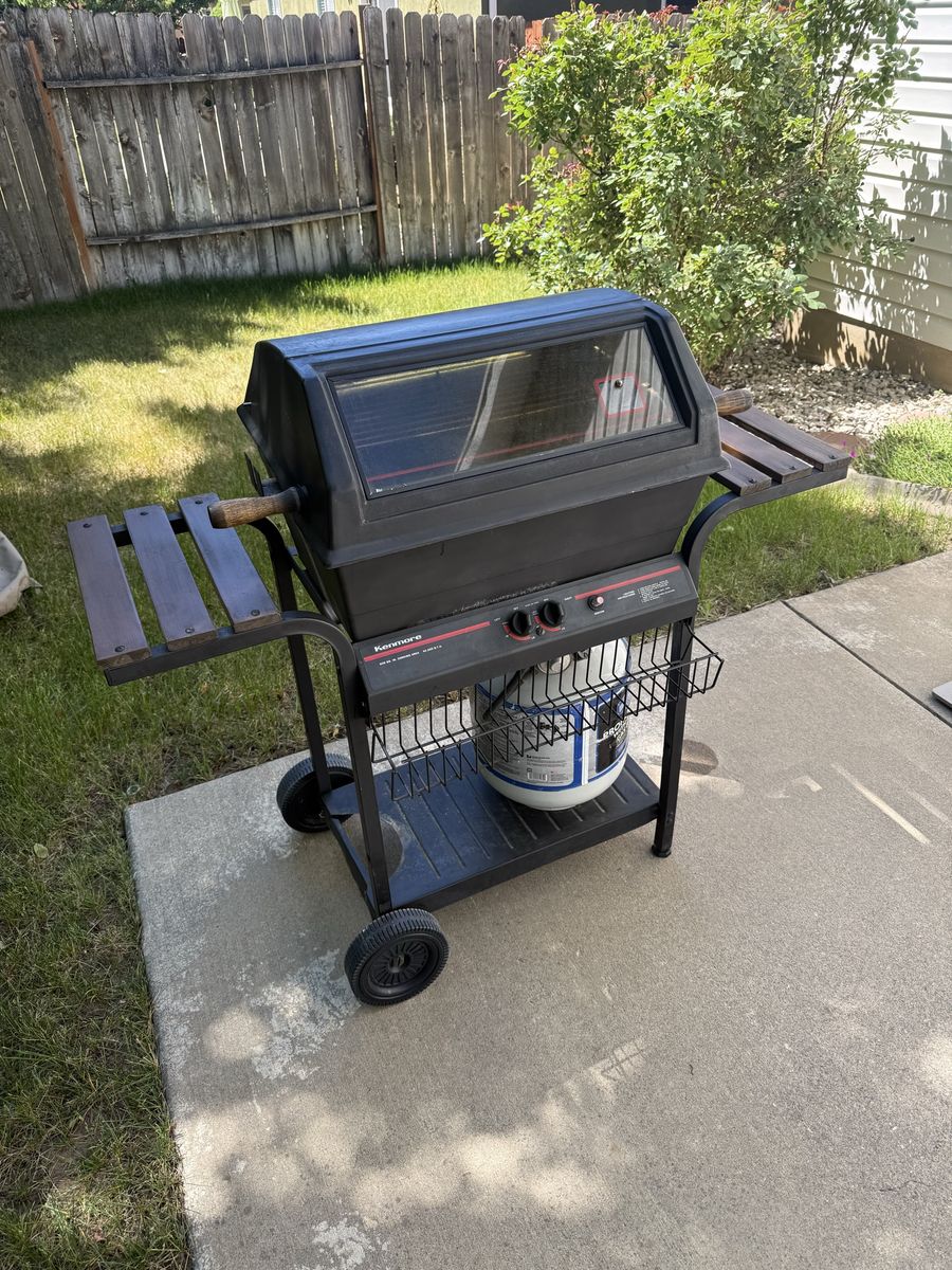 Kenmore Black Gas Grill
