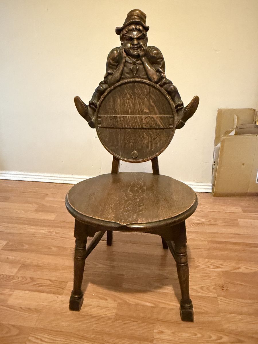 Leprechaun vintage chair