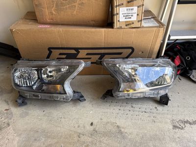 OEM Ford Ranger (19-22) Headlights, Pair - Clear Lenses, Excellent Condition
