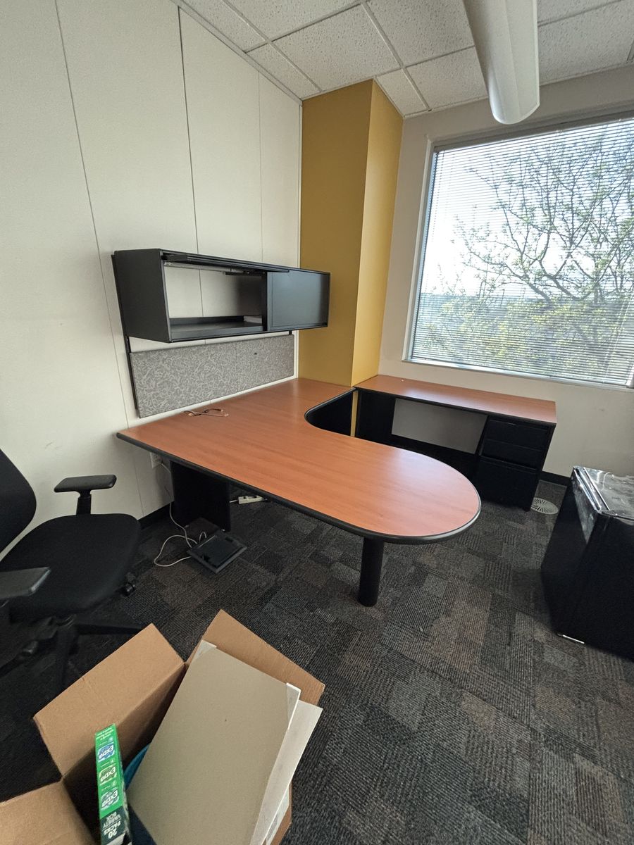 U-shaped Office Desk Set