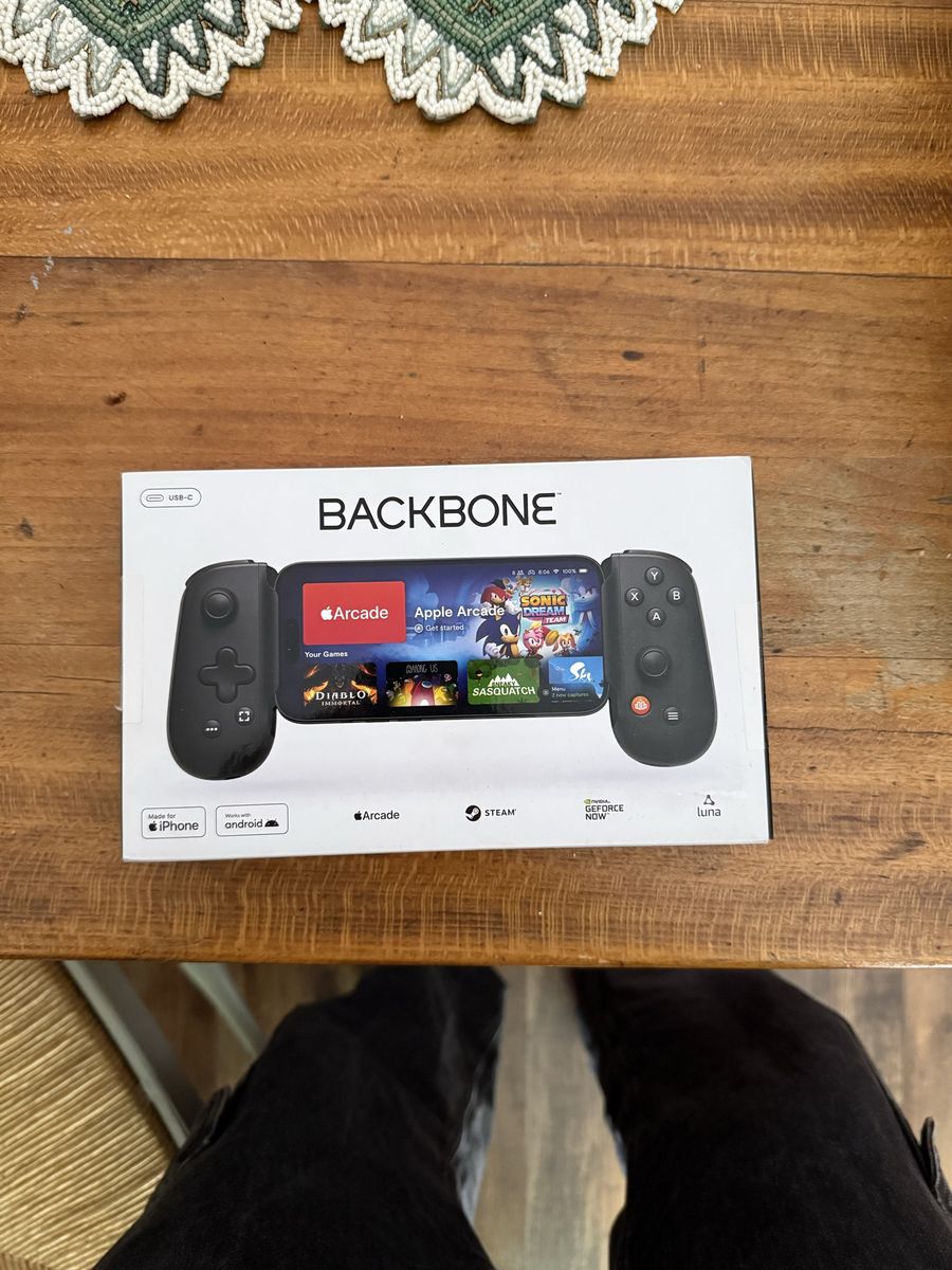 Backbone Mobile Controller
