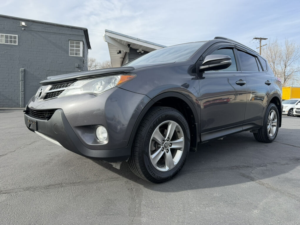 2015 TOYOTA RAV4 XLE