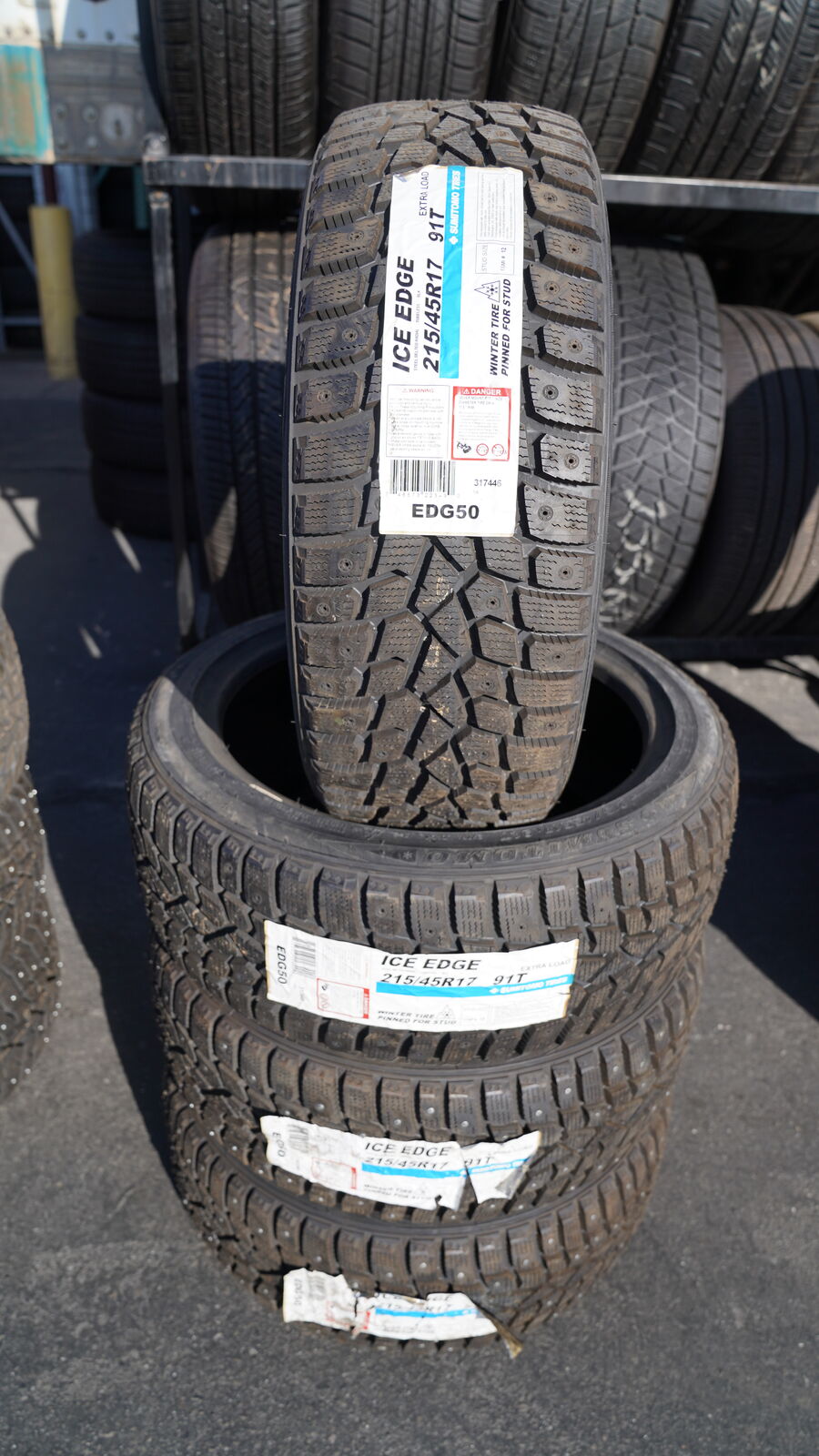 SET TIRES 215-45-17 SUMITOMO WINTER