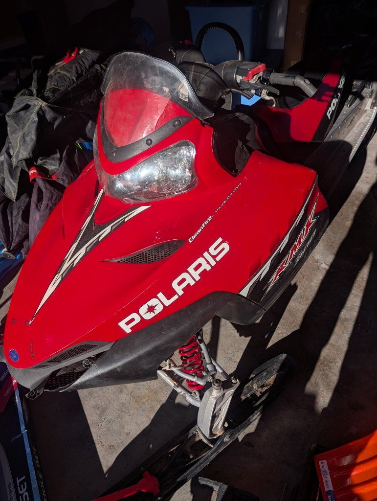Polaris 900 RMK Snowmobile
