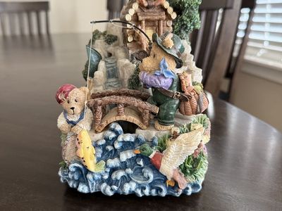 Fishing bears music box