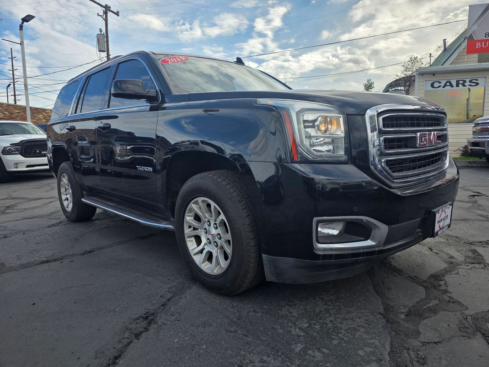 2019 GMC YUKON SLT