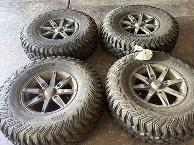 32x10.00R15 Coyote RZR Wheel/Tires (Full Set)