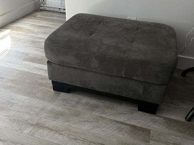 Large Gray Upholstered Ottoman Footstool with Dark Feet