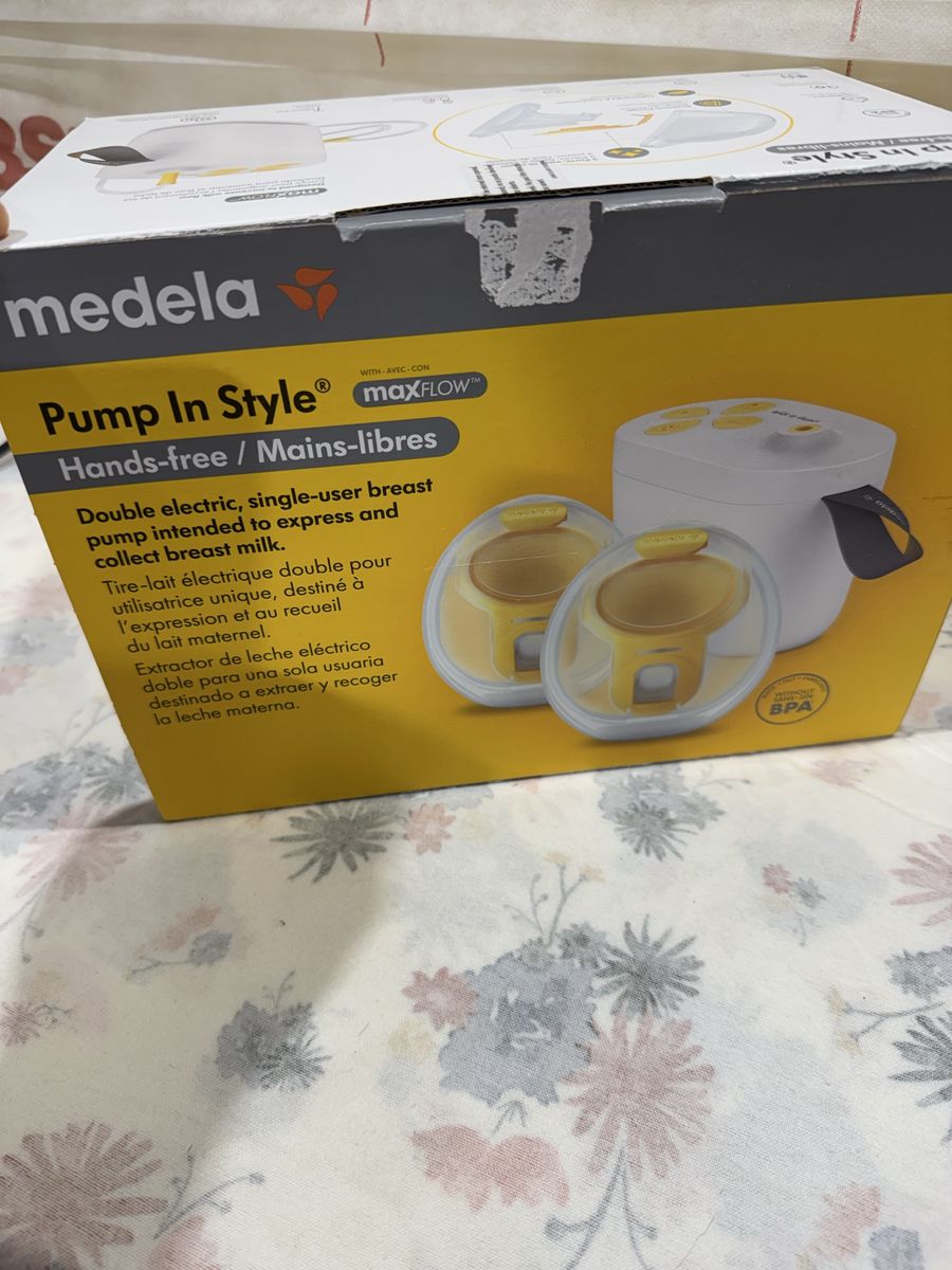 Medela Pump In Style with MaxFlow Hands-Free Double Electric Breast Pump