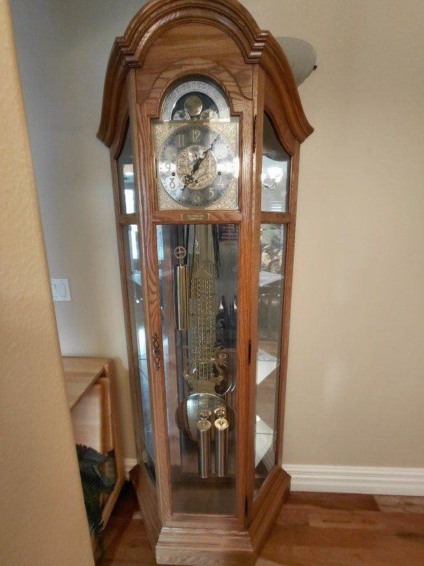 Beautiful Oak Grandfather Clock