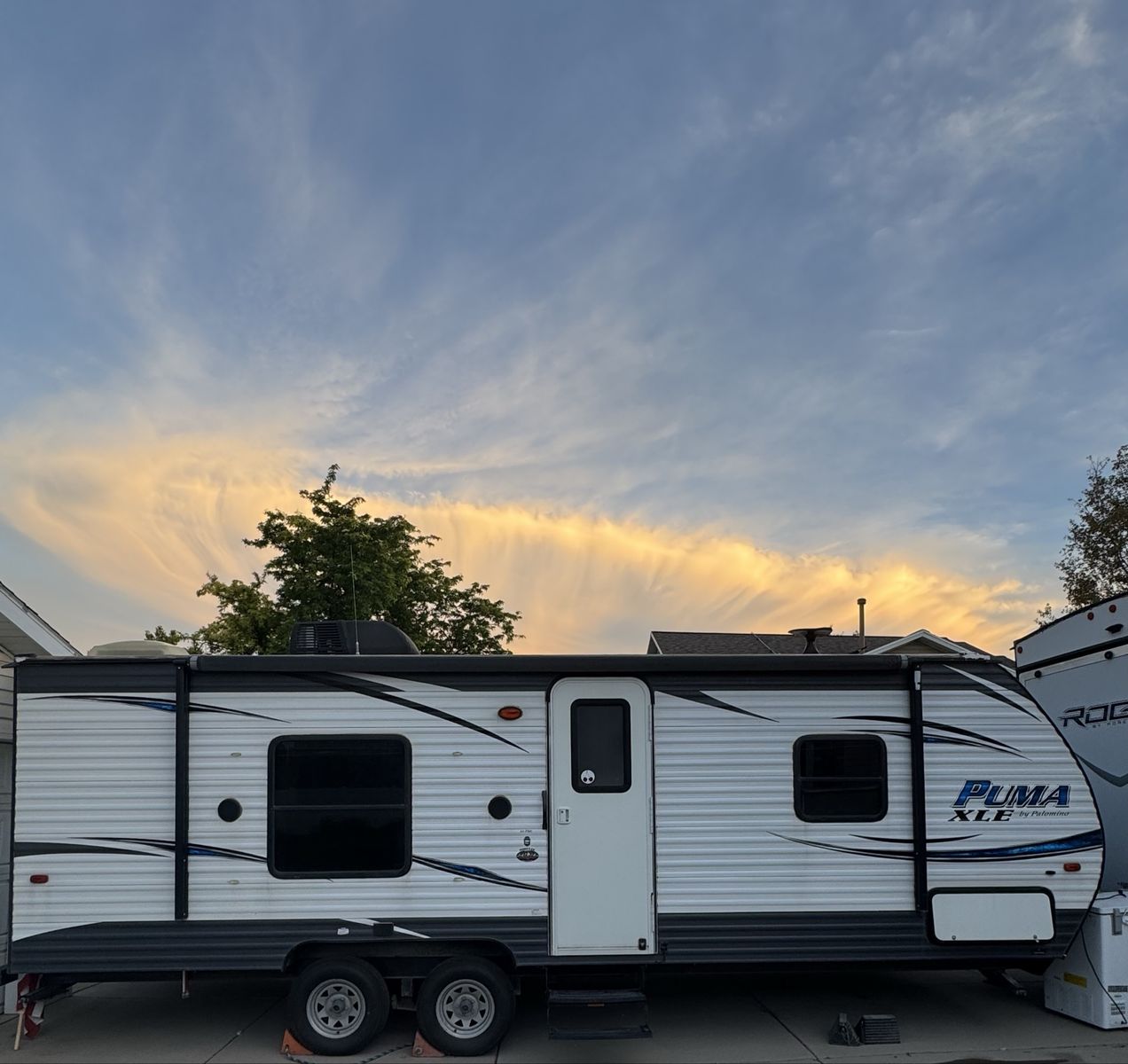 Palomino Puma XLE Travel Trailer