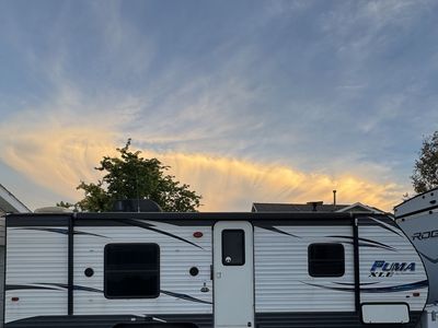 Palomino Puma XLE Travel Trailer