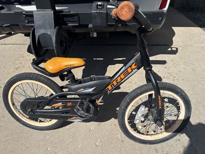 Trek Jet 16