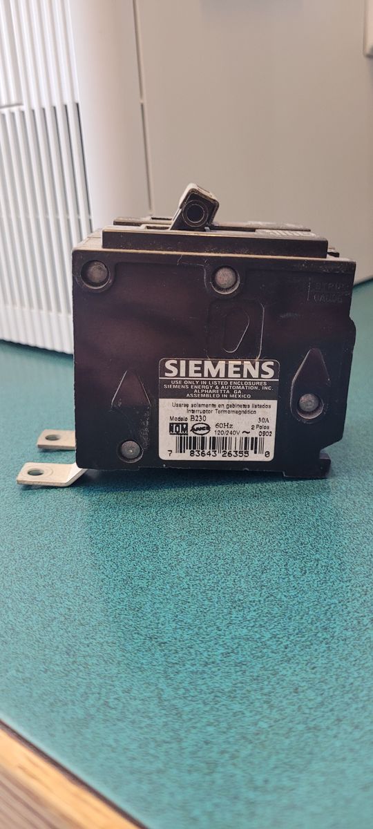 30 Amp Circuit Breakers
