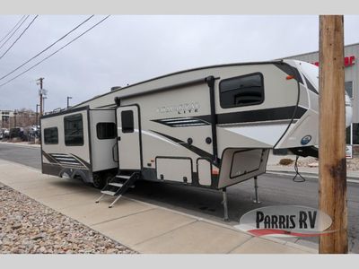 Used 2021 Coachmen RV Chaparral Lite 30RLS