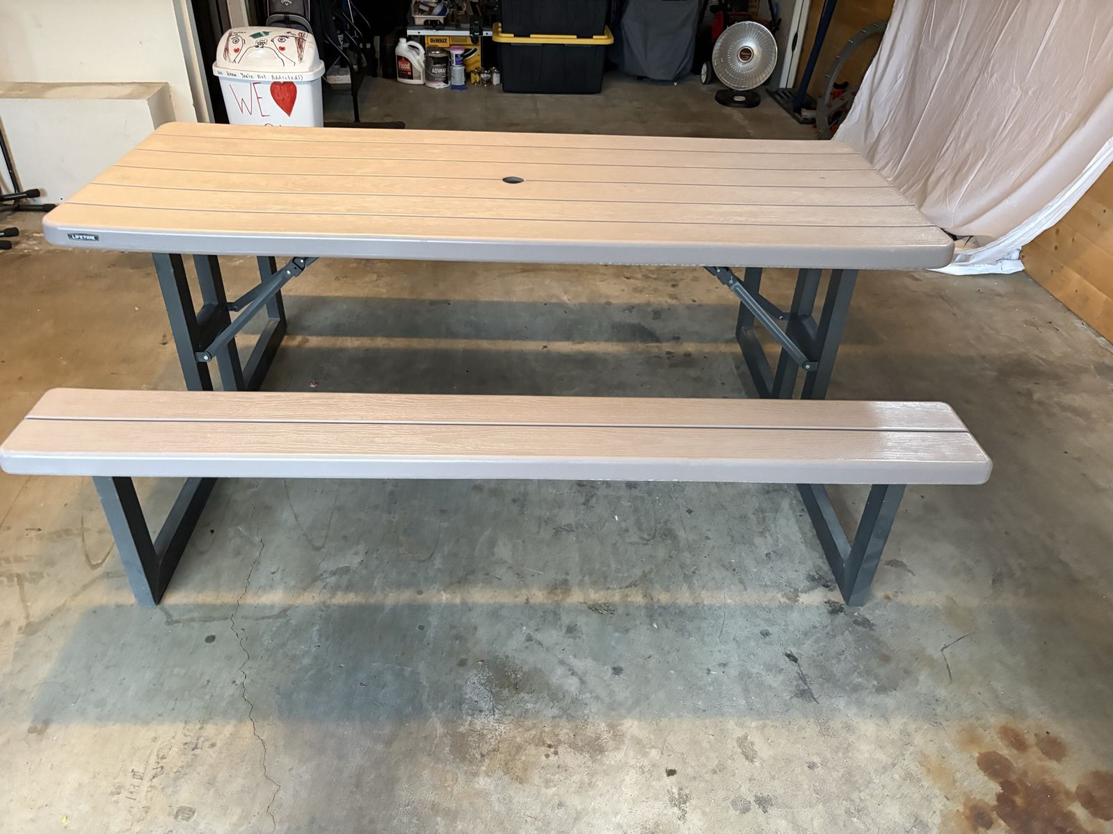 6ft. Lifetime Picnic Table