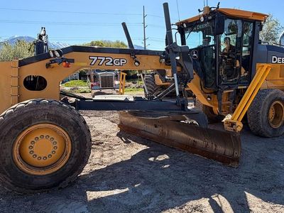 Deere 772GP Motor Grader 12K hrs 6WD