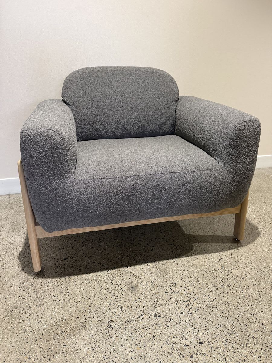 Caav Lounge Chair