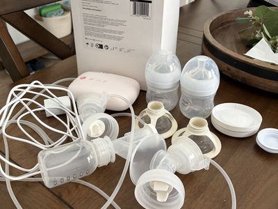 Philips Avent Double Electric Breast Pump with Bottles & Accessories
