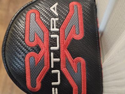 SCOTTY CAMERON FUTURA BROOMSTICK 45"