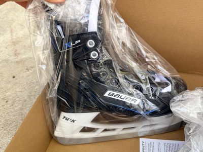 Bauer L-XP Hockey Skates – Size 6 – Brand New – $85