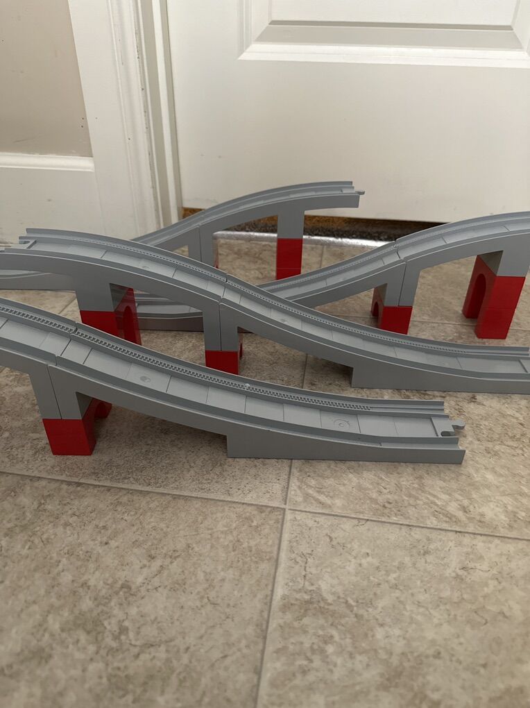 2 Duplo Train Bridges