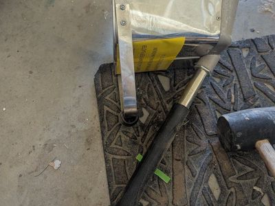 Brand new Pneumatic Stucco sprayer gun (dented)