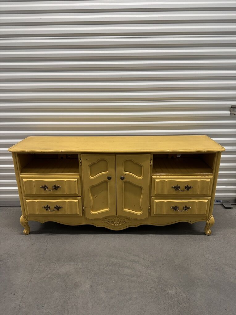 Vintage French Provincial Dresser / TV Stand
