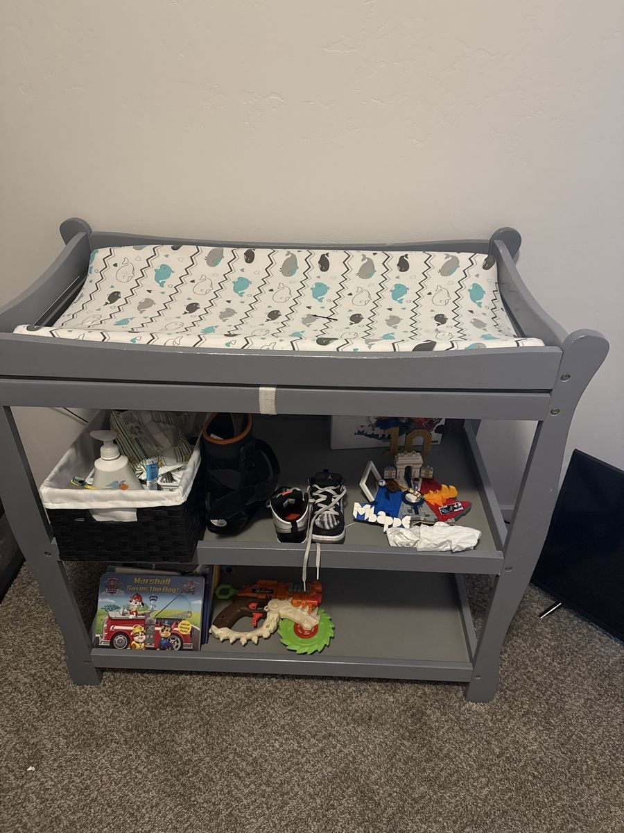 Wooden Baby Changing Table with Pad and Storage Shelves - Gray