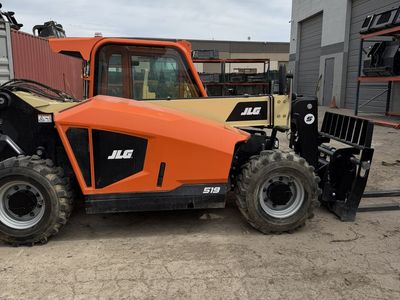 JLG 519 Telehandler Forklift for Rent. 5,500 lb Lifting Capacity, 19' Reach