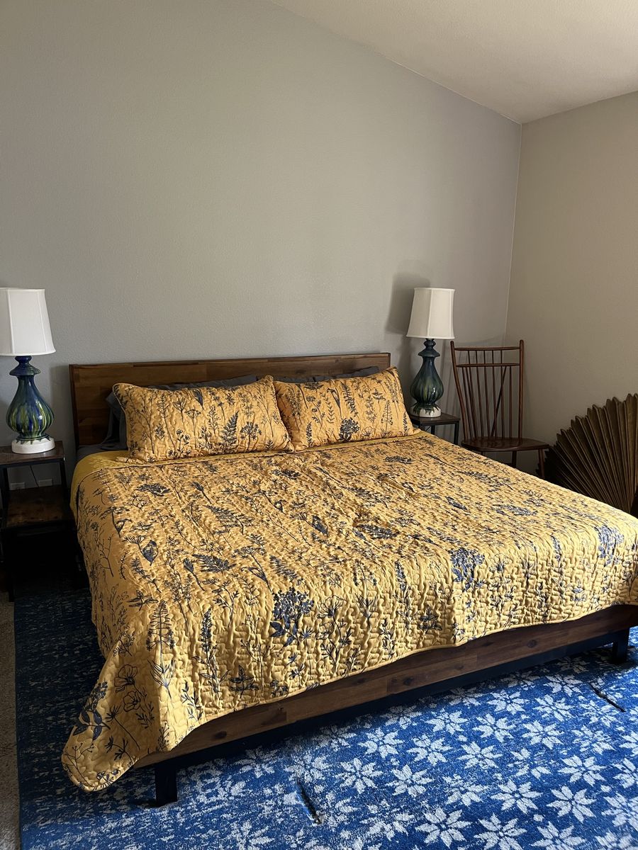 King Size - Wooden Platform Bed Frame with Headboard