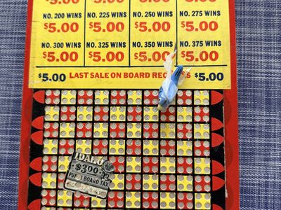 Vintage and Highly Collectable 25 cent Lucky Fives Punchboard