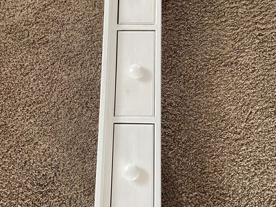 Wall shelf