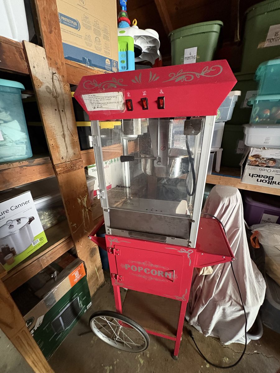 Paramount Vintage Style Red Popcorn Machine Maker with Cart Stand