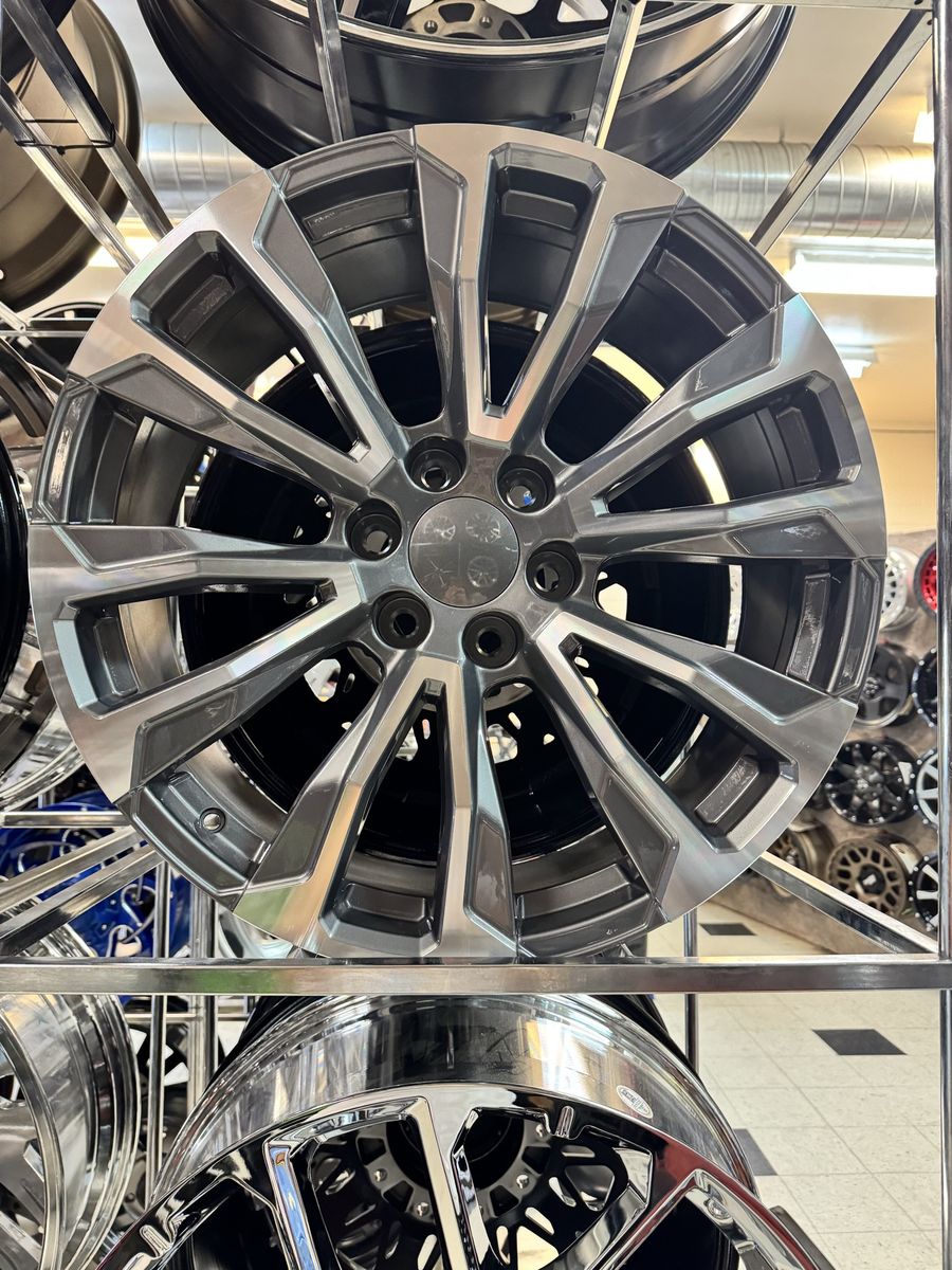 22x9.0 RS-40 Gunmetal Machined Face Wheel Rim lug pattern 6x139.7  offset 31mm. Brand new set of 4 wheels.