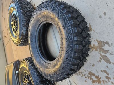 4 Tires Can Am Mav r wheels
