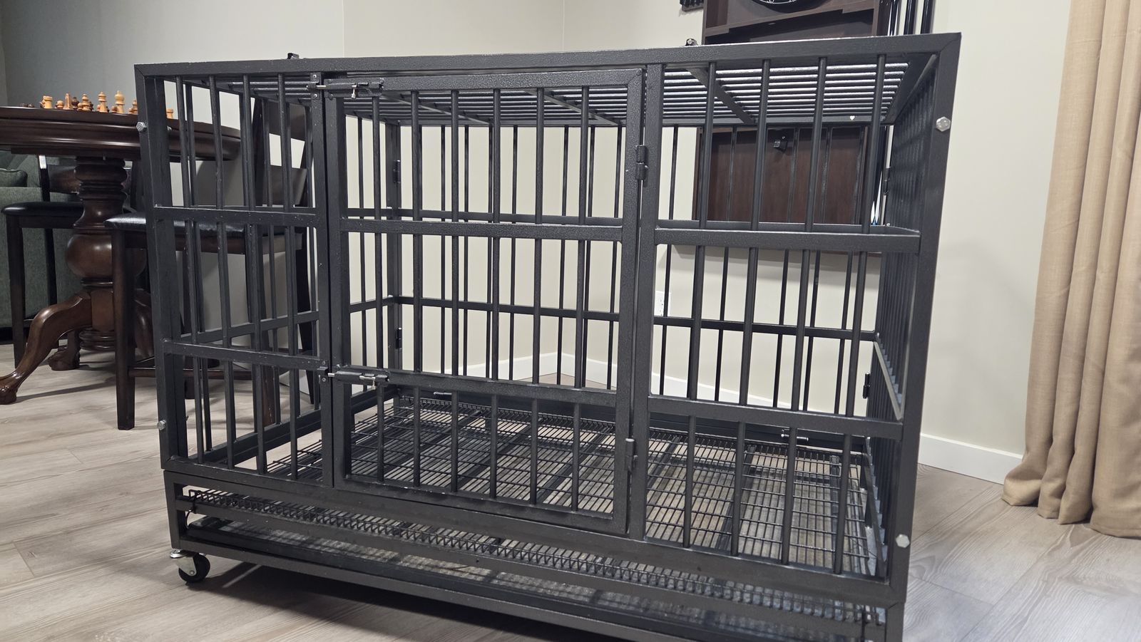 Heavy Duty Metal Dog Crate / Kennel – Foldable with Wheels