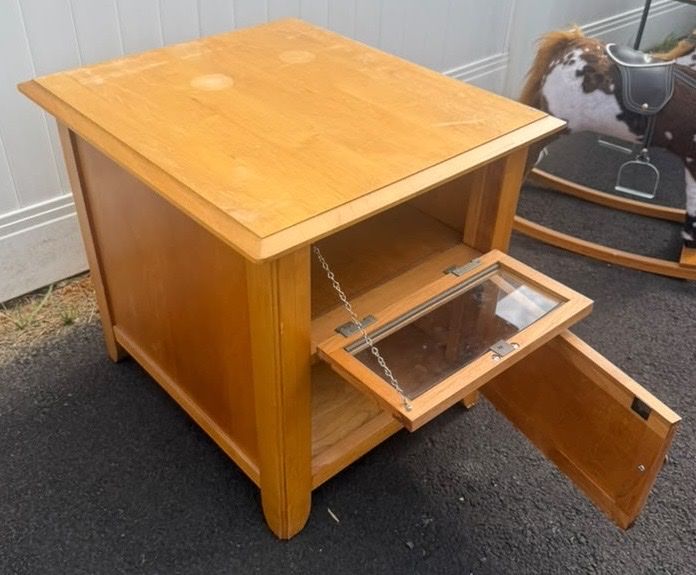 Darling table