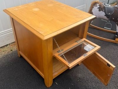 Darling table