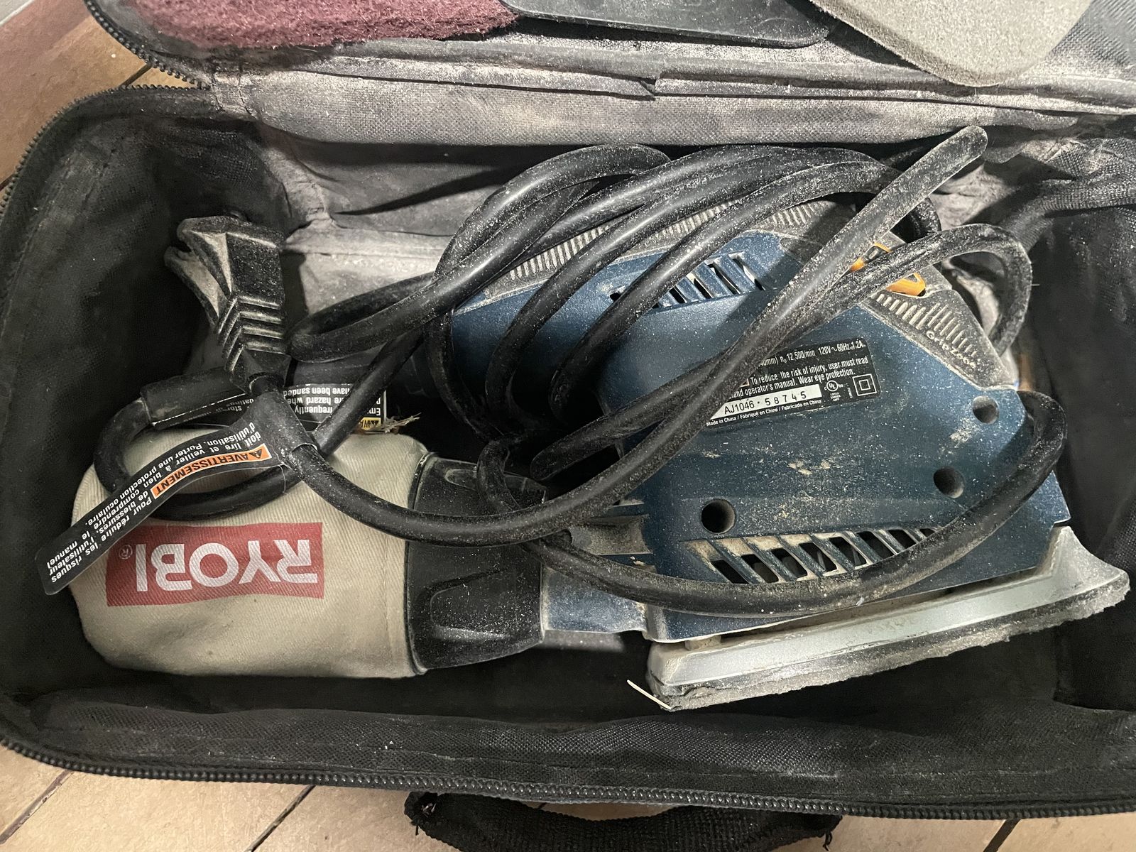 Ryobi 1/4 Sheet Finishing Sander w/ Carrying Case