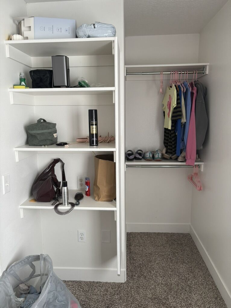 Private Room Contract For Sale